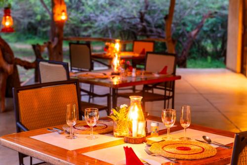 طعام و مشروبات, ليوبارد ووك لودج (Leopard Walk Lodge) in هلولولا