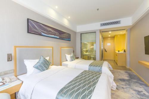 room detail thumbnail 1