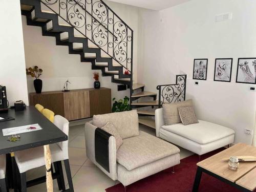 “Salotto Miano” - Intero Appartamento Arredato - Apartment - Pomigliano dʼArco
