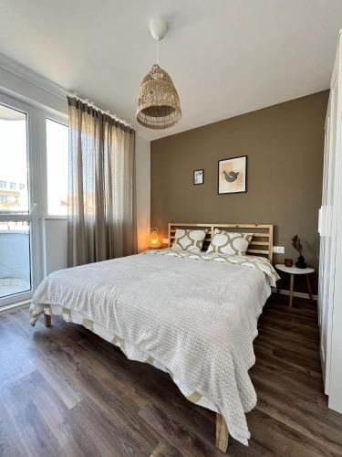 Central Cosy, Fully Renovated 2BD Near the Cathedral, Warna (zdjęcie 3)