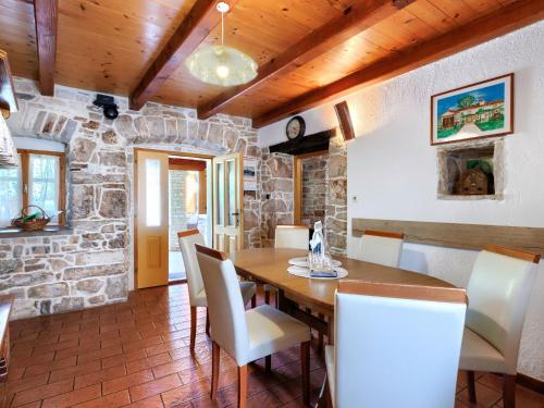 Holiday Home Donada by Interhome in Ruzici