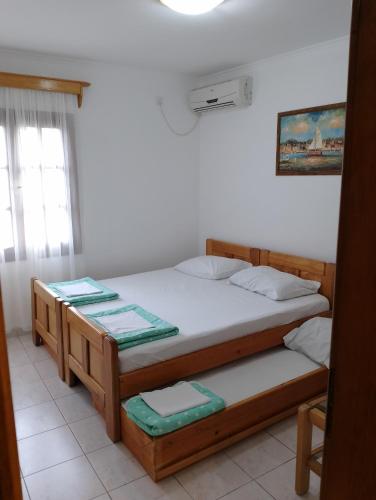 Apartment image 3