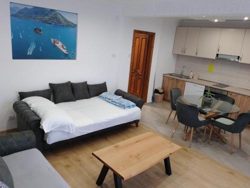 Apartment Ksenija - image 5