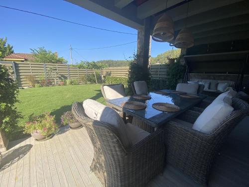 Villa ELi - Luxury Nature Getaway - Strategically located for Beach Exploration - Onsite Power for Electric Vehicle, Fourka (foto 9)