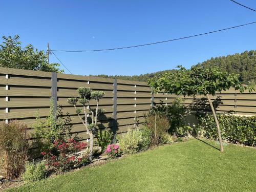 Villa ELi - Luxury Nature Getaway - Strategically located for Beach Exploration - Onsite Power for Electric Vehicle, Fourka (foto 10)