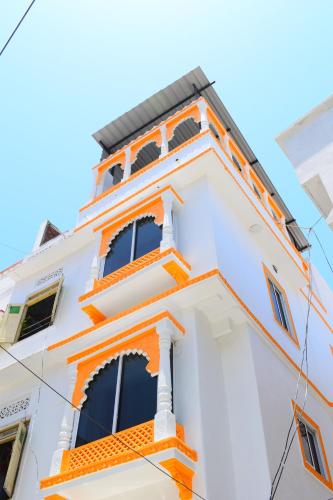 . Udaipur Stays