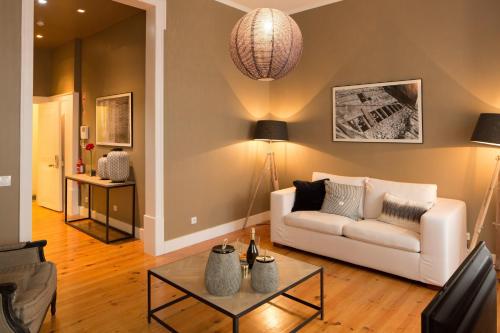 Deluxe One-Bedroom Apartment - Second Floor room in Stylish City Centre Apartment in Cais do Sodré Lisbon Near Nightlife & Metro 1B - TTL281