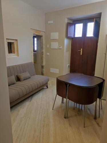  Dimora tra ciuchi e poeti in LʼAquila