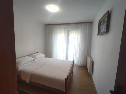 Apartman Bor, Livno