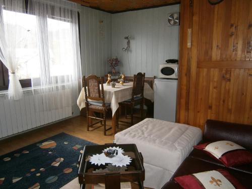  Apartment Darinka in Fužine