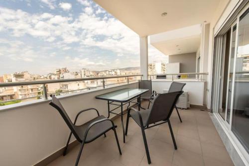 陽台/露台, Cozy 2-bedroom Apartment in Piraeus (ERM_E9) in 泰普希賽-烏永尼區