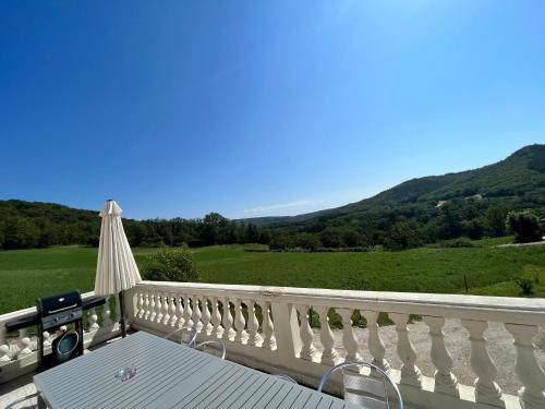 Les Figuiers de Louna - AUBE-SUR-LA-VALLÉE - 135 m2 et terrasse (Les Figuiers de Louna - AUBE-SUR-LA-VALLEE - 135 m2 et terrasse) in Saint-Gery