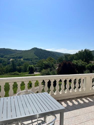 Les Figuiers de Louna - AUBE-SUR-LA-VALLÉE - 135 m2 et terrasse (Les Figuiers de Louna - AUBE-SUR-LA-VALLEE - 135 m2 et terrasse) in Saint-Gery