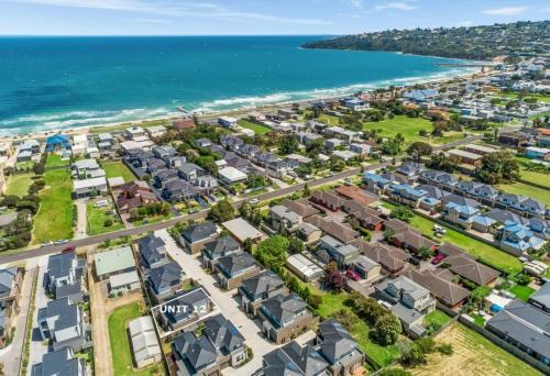 Holiday on Dromana - 150m from the beach