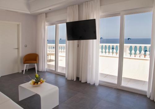 Hotel Los Delfines - image 9