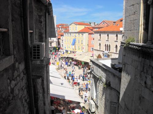 Private Apartments In Diocletians Palace, Split (photo 4)