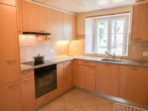  Apartment Petit Nid de Pully by Interhome in Cully VD