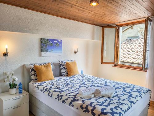  Holiday Home Bel Panorama - Casa nel Nucleo by Interhome in Porto Ronco