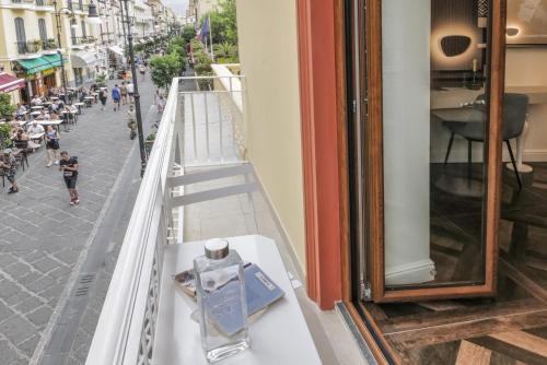 Double Room with Balcony image 10