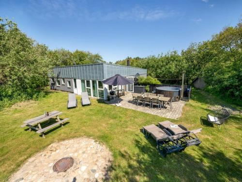 Holiday Home Jerrit - 1-4km from the sea in Western Jutland by Interhome