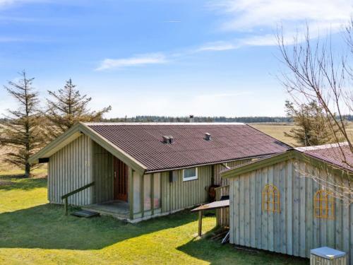 Holiday Home Tianna - 500m from the sea in NW Jutland by Interhome