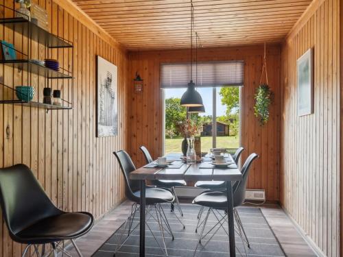 Holiday Home Stygge - 300m from the sea in NE Jutland by Interhome