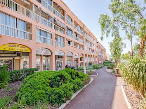 Apartment Le Victoria-9 by Interhome near A Pignata