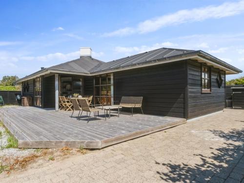 Holiday Home Fridgerd - 250m from the sea in NW Jutland by Interhome