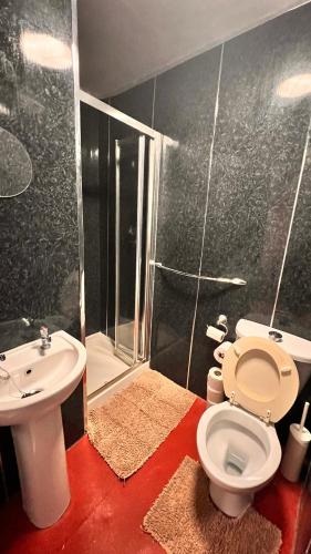 Castle Lodge Guest House - image 2