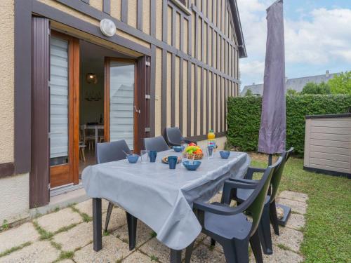 Holiday Home Les Sylvestres-6 by Interhome - Location saisonnière - Cabourg