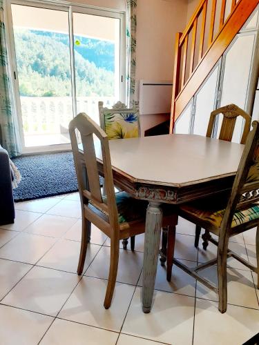 Gite Tropical in La Motte-Chalancon