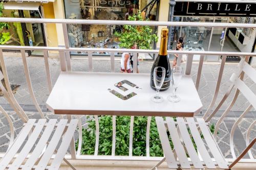 Double Room with Balcony image 6