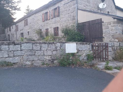Chambre d'hôtes Aubrac Nasbinals a75 chambre d'hôte Rieutort