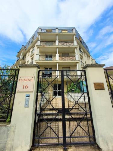 Entrada, Nid douillet plein de charme avec Parking gratuit in Chantilly