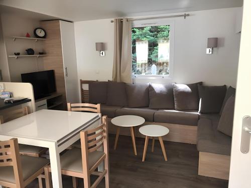 Mobil Home 3 ch 8 pers - B20