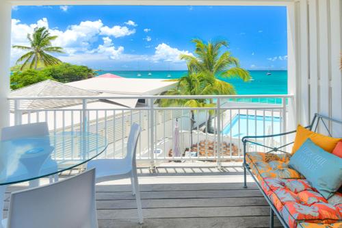 Kokonut Sea view Beach Front Pool Central Garage