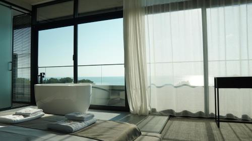 Hotel Nobilis Hall – Kobuleti, IL