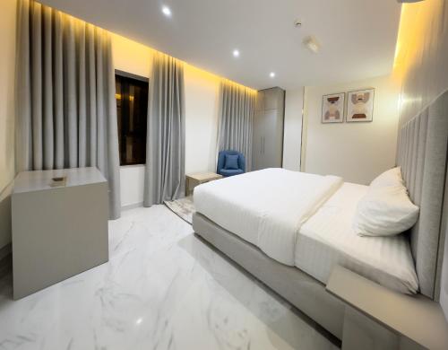 F&M Grand Hotel in Ibri