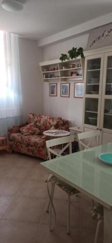  Casa Rosi - 50 steps from the beach in Pedaso