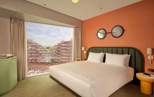 room detail thumbnail 0
