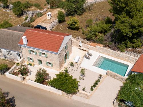 BRAND NEW Stone house MARCELA, 3 double bedrooms, pool