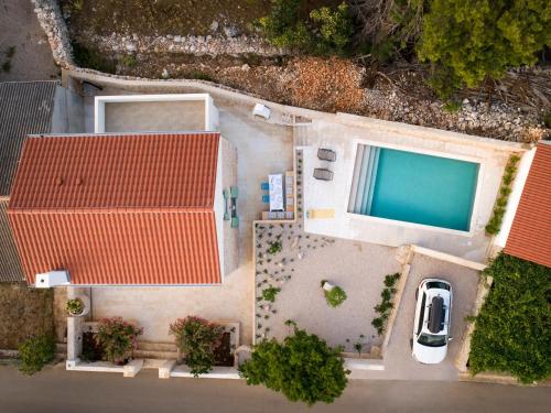 BRAND NEW Stone house MARCELA, 3 double bedrooms, pool