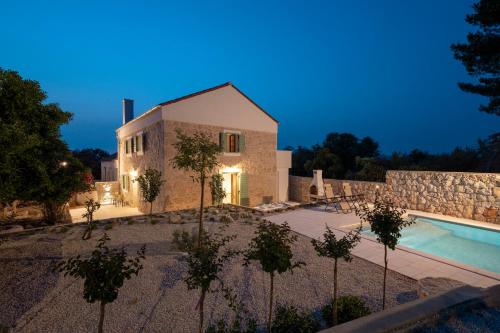 BRAND NEW Stone house MARCELA, 3 double bedrooms, pool