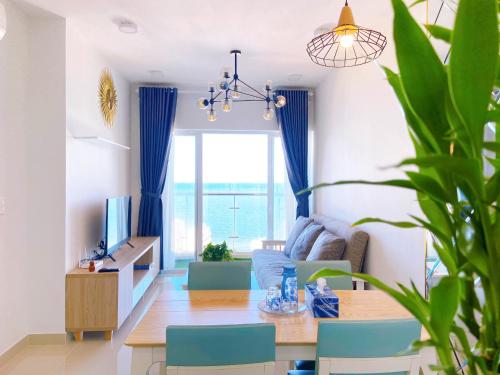 nice goldsea view apatrment in back beach