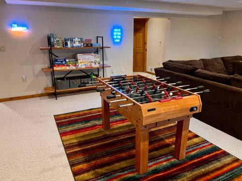 Dog friendly, lakefront home perfect for families