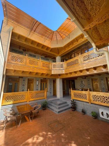 Hanifa Boutique, Samarkand