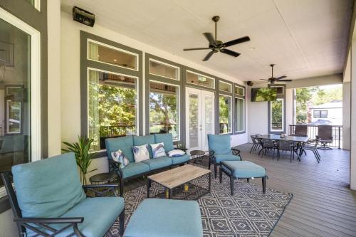 Riverfront Seguin Escape with Dock and Paddleboards! in Seguin, USA