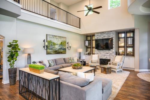 Upscale Home on Lake Placid with Deck Dock Fire Pit - image 6