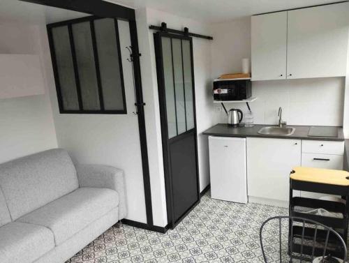 Studio Athis/Juvisy sur Orge in Ати-Мон