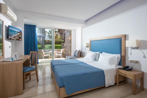Aeolos Beach Resort in Malia
